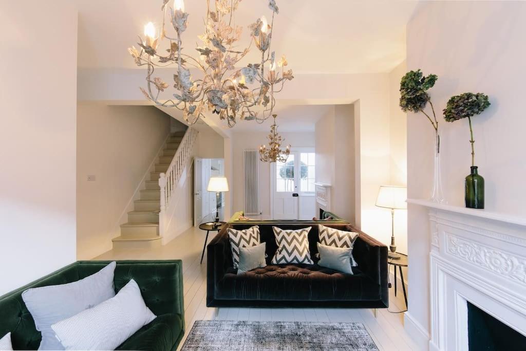 Beautiful House, Cirencester Centre, Parking Esterno foto