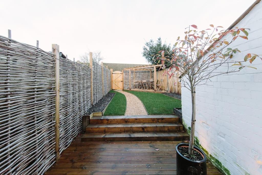 Beautiful House, Cirencester Centre, Parking Esterno foto