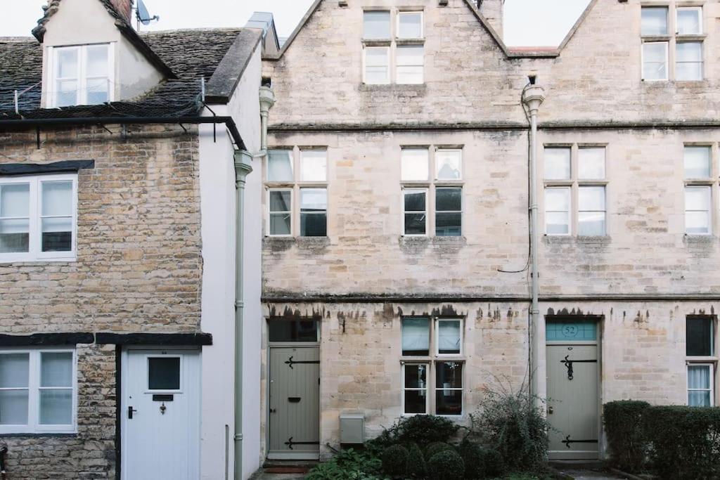 Beautiful House, Cirencester Centre, Parking Esterno foto