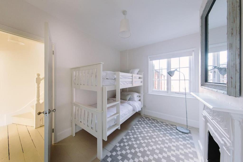 Beautiful House, Cirencester Centre, Parking Esterno foto